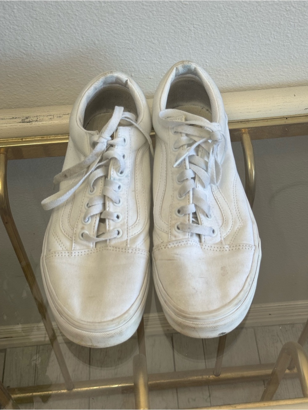 Vans Men’s White Low-Top Canvas Sneakers